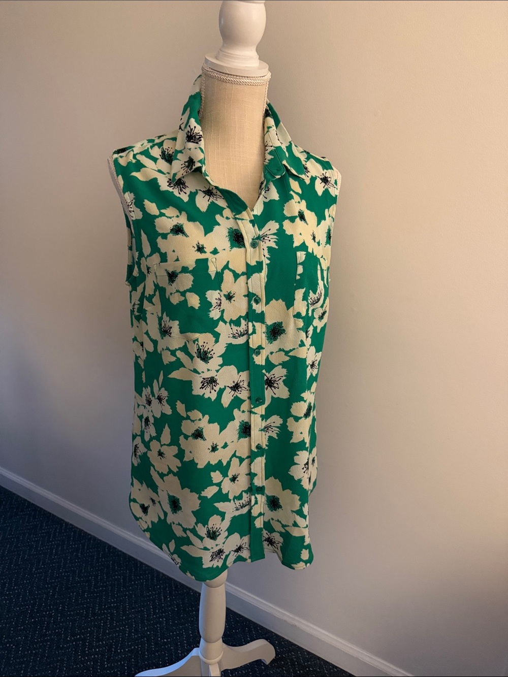 Target Green and White Floral Sleeveless Blouse